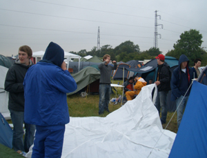 04-slaaroppteltet.jpg